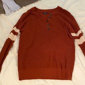 American eagle. Size medium. Color is burnt orange